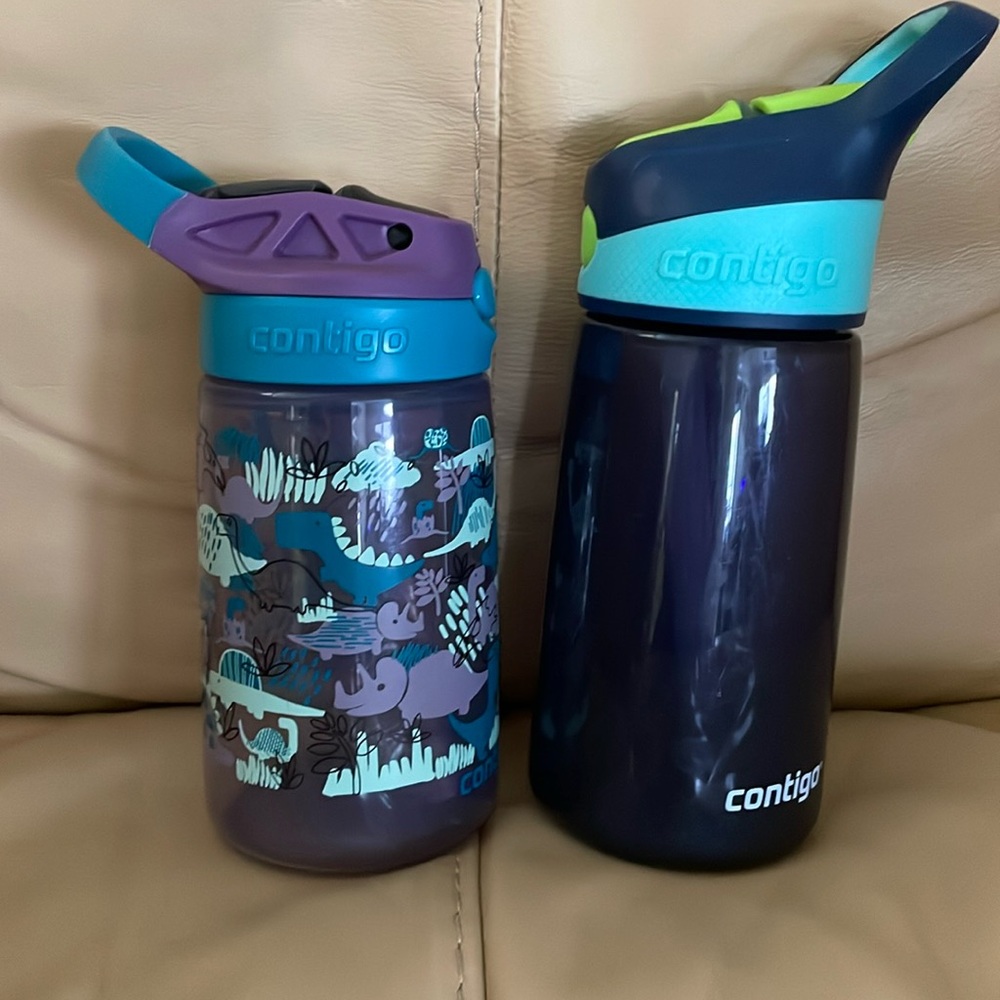 Two kids Contigo water bottles both excellent condition